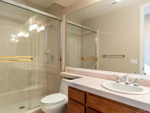 Bath - 2737 Dos Lomas, Fallbrook, CA 92028 photo 5 of 7