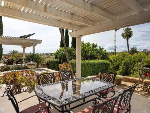 Exterior - 2737 Dos Lomas, Fallbrook, CA 92028 photo 7 of 27