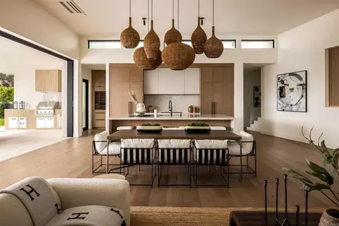 Dining - 601 N Cedros Ave, Solana Beach, CA 92075 photo 1 of 2