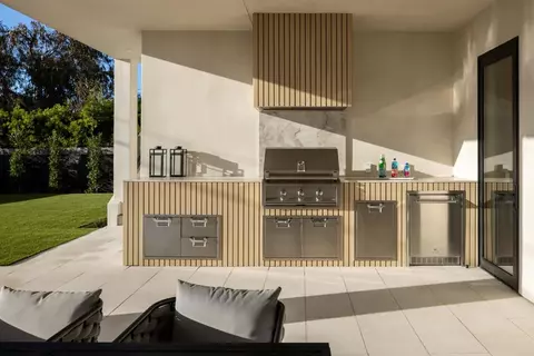 Kitchen - 601 N Cedros Ave, Solana Beach, CA 92075 photo 2 of 2