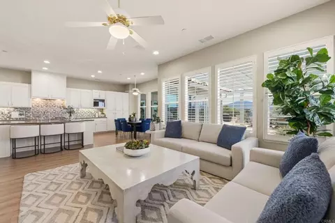 10928 La Alberca Ave, San Diego, CA 92127