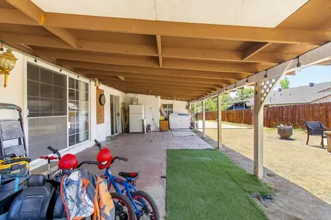 Exterior - 655 Hunter St, Ramona, CA 92065 photo 7 of 17
