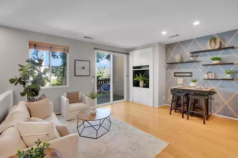 6068 Paseo Salinero, Carlsbad, CA 92009