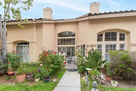 72 Nightingale Dr, Aliso Viejo, CA 92656