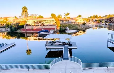 30194 White Wake Dr, Canyon Lake, CA 92587