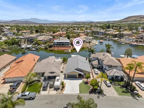 30194 White Wake Dr, Canyon Lake, CA 92587