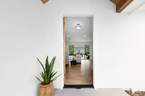 Entry Way - 1547 Dickey St, Fallbrook, CA 92028 photo 3 of 3