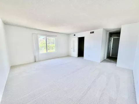 Living - 14744 Roberto Rio Rd, Poway, CA 92064 photo 8 of 11