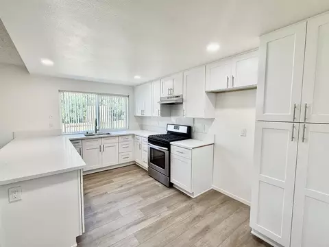Kitchen - 14744 Roberto Rio Rd, Poway, CA 92064 photo 1 of 5