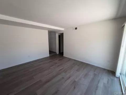 Living - 14744 Roberto Rio Rd, Poway, CA 92064 photo 9 of 12