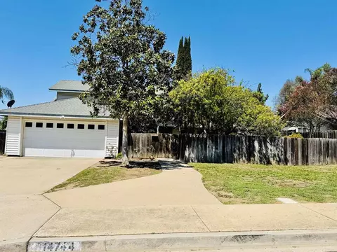 Exterior - 14744 Roberto Rio Rd, Poway, CA 92064 photo 2 of 14