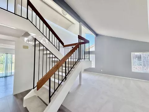 Living - 14744 Roberto Rio Rd, Poway, CA 92064 photo 7 of 11
