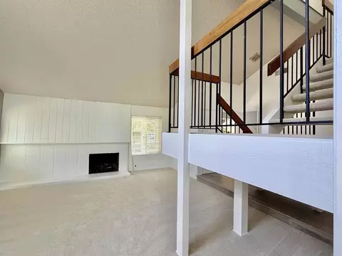 Living - 14744 Roberto Rio Rd, Poway, CA 92064 photo 6 of 11
