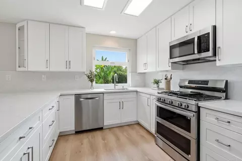 Kitchen - 342 Rimhurst Ct, Oceanside, CA 92058 photo 1 of 5