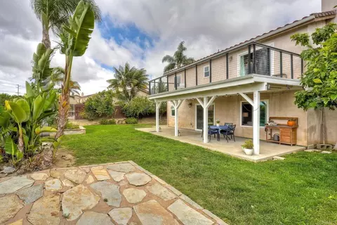 Exterior - 342 Rimhurst Ct, Oceanside, CA 92058 photo 3 of 10
