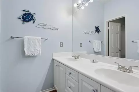 Bath - 4901 Tropea St, Oceanside, CA 92057 photo 1 of 3