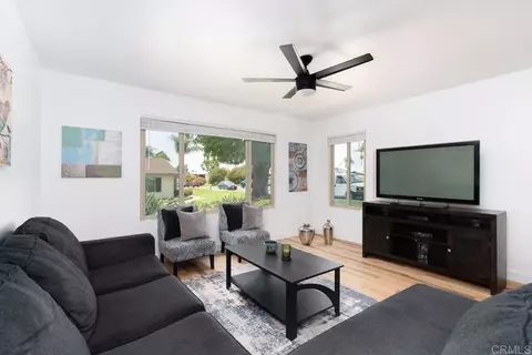 Living - 1025 Plover Way, Oceanside, CA 92057 photo 1 of 2