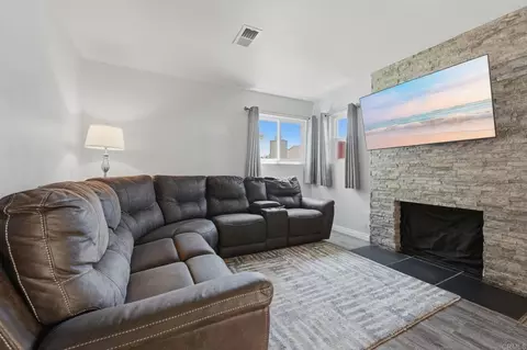 Living - 958 Marlin Dr, Vista, CA 92084 photo 1 of 1