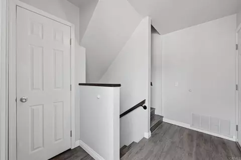 Entry Way - 958 Marlin Dr, Vista, CA 92084 photo 1 of 1