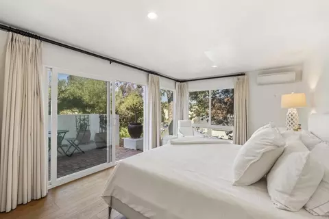 Bedroom - 371 Longden Ln, Solana Beach, CA 92075 photo 1 of 3