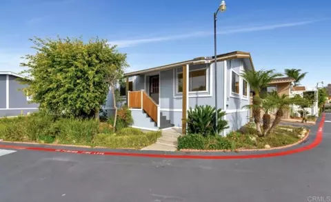 400 N Melrose Dr #22, Vista, CA 92083