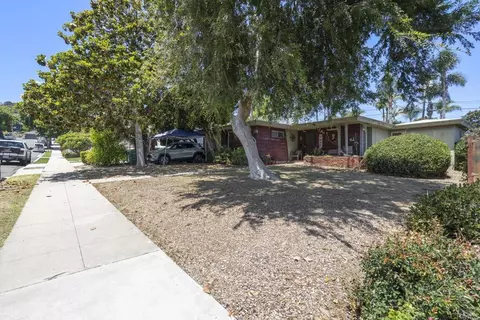 3752 Poe St, San Diego, CA 92107