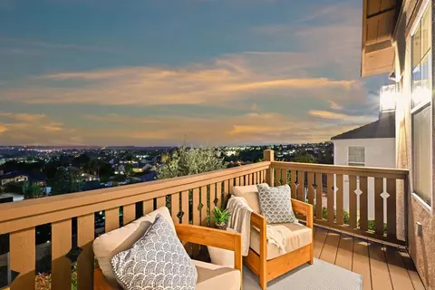 Exterior - 7671 Circulo Sequoia, Carlsbad, CA 92009 photo 4 of 11