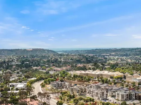 View/Area - 7671 Circulo Sequoia, Carlsbad, CA 92009 photo 1 of 2