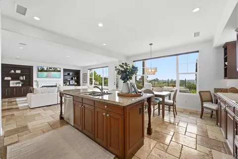 Kitchen - 7671 Circulo Sequoia, Carlsbad, CA 92009 photo 2 of 3
