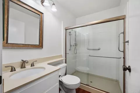 Bath - 1984 Jayton Ln, Encinitas, CA 92024 photo 2 of 2