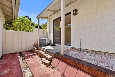 Exterior - 1984 Jayton Ln, Encinitas, CA 92024 photo 5 of 11