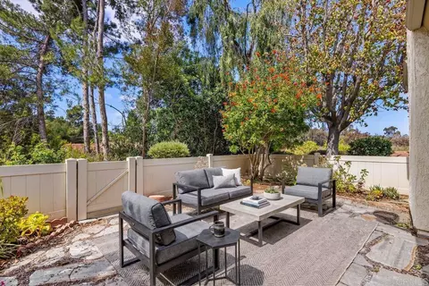 Exterior - 1984 Jayton Ln, Encinitas, CA 92024 photo 6 of 11