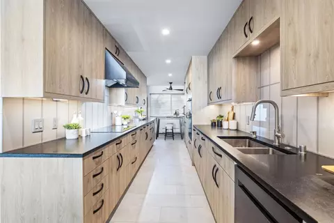 Kitchen - 375 W I St, Encinitas, CA 92024 photo 1 of 4