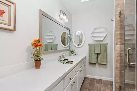Bath - 4402 Shearwater Way, Oceanside, CA 92057 photo 1 of 5