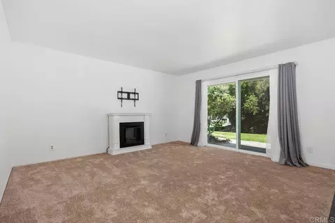Living - 4402 Shearwater Way, Oceanside, CA 92057 photo 2 of 5