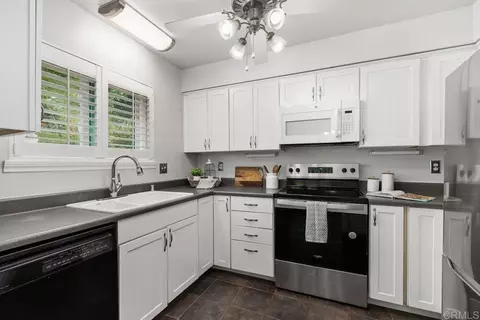 Kitchen - 4402 Shearwater Way, Oceanside, CA 92057 photo 1 of 3