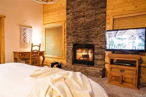Bedroom - 516 Irving Way, Big Bear City, CA 92314 photo 7 of 8