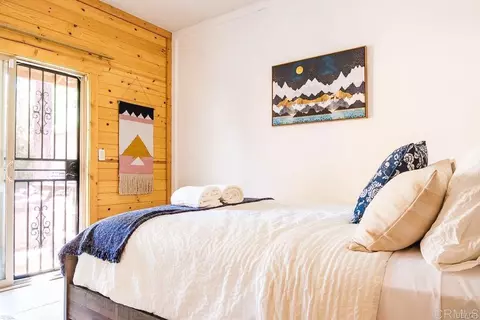 Bedroom - 516 Irving Way, Big Bear City, CA 92314 photo 2 of 8