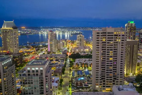 700 Front St #1102, San Diego, CA 92101