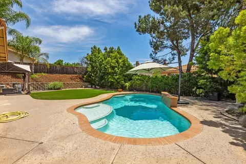 Exterior - 1205 Shay Pl, Escondido, CA 92026 photo 9 of 10