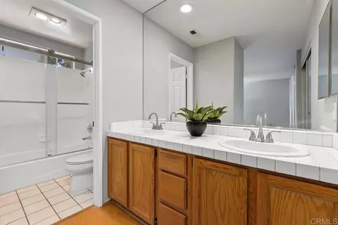 Bath - 1205 Shay Pl, Escondido, CA 92026 photo 3 of 4