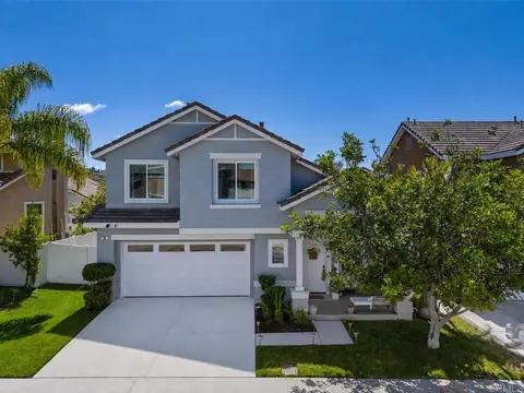 18 Chatri Cir, Foothill Ranch, CA 92610