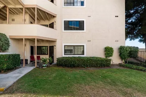 Exterior - 3553 Paseo De Francisco #210, Oceanside, CA 92056 photo 1 of 6