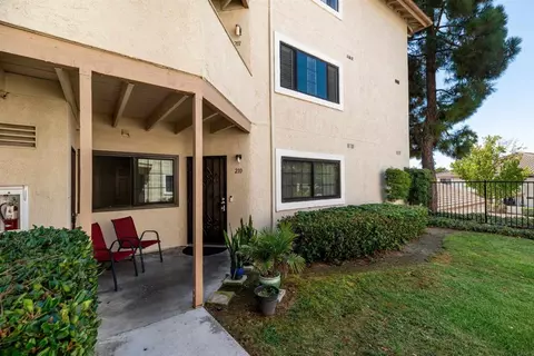 Exterior - 3553 Paseo De Francisco #210, Oceanside, CA 92056 photo 3 of 6