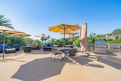 Exterior - 1960 Elevado Rd, Vista, CA 92084 photo 14 of 23