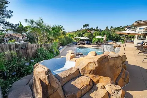 Exterior - 1960 Elevado Rd, Vista, CA 92084 photo 9 of 23