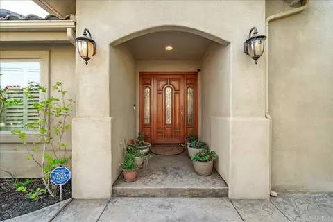 Entry Way - 1960 Elevado Rd, Vista, CA 92084 photo 1 of 5
