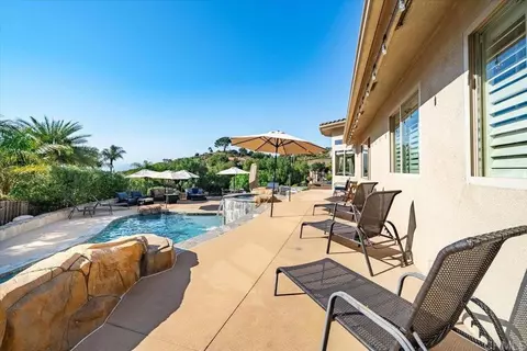 Exterior - 1960 Elevado Rd, Vista, CA 92084 photo 8 of 23