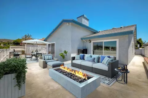7593 Dehesa Ct, Carlsbad, CA 92009