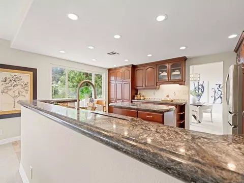 Kitchen - 1661 Willowhaven, Encinitas, CA 92024 photo 2 of 2